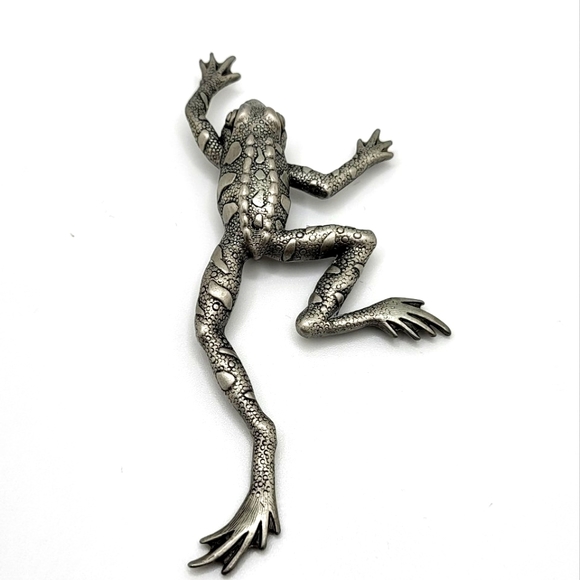 JJ JONETTE Jewelry - JJ JONETTE Pewter Leaping Frog Brooch  4in pin/brooch
